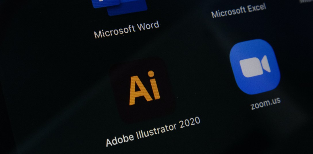 Adobe Illustrator blandt andre værktøjsprogrammer
